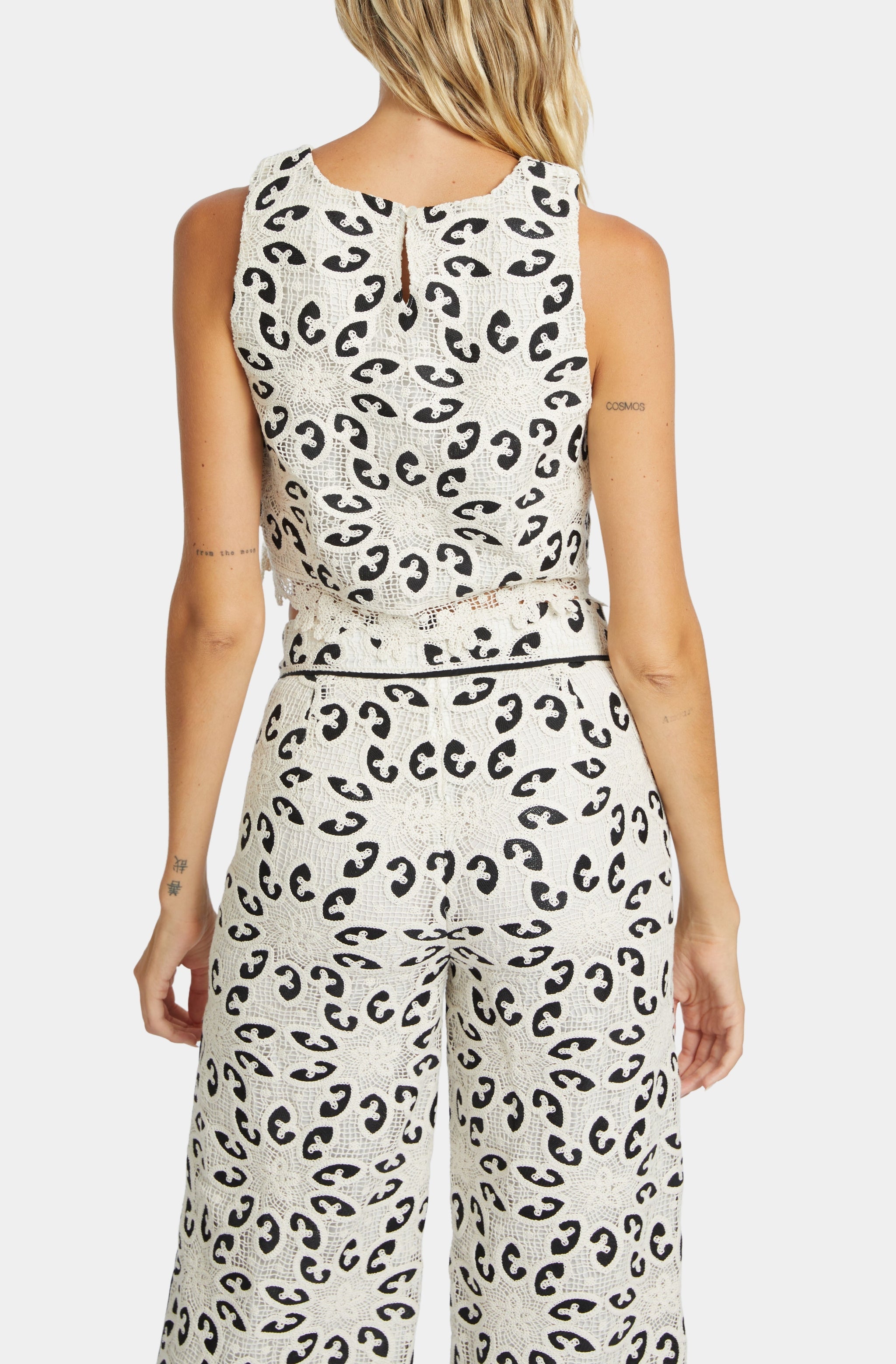 Isabelle Ivory/Black Lace Top